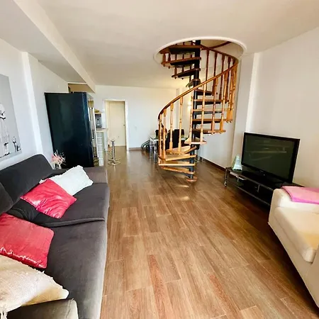 Ensuite Double With Balcony In Shared In Center Of Santa Eularia - Close To The Beach, Shops, Bars, Restaurants 3*